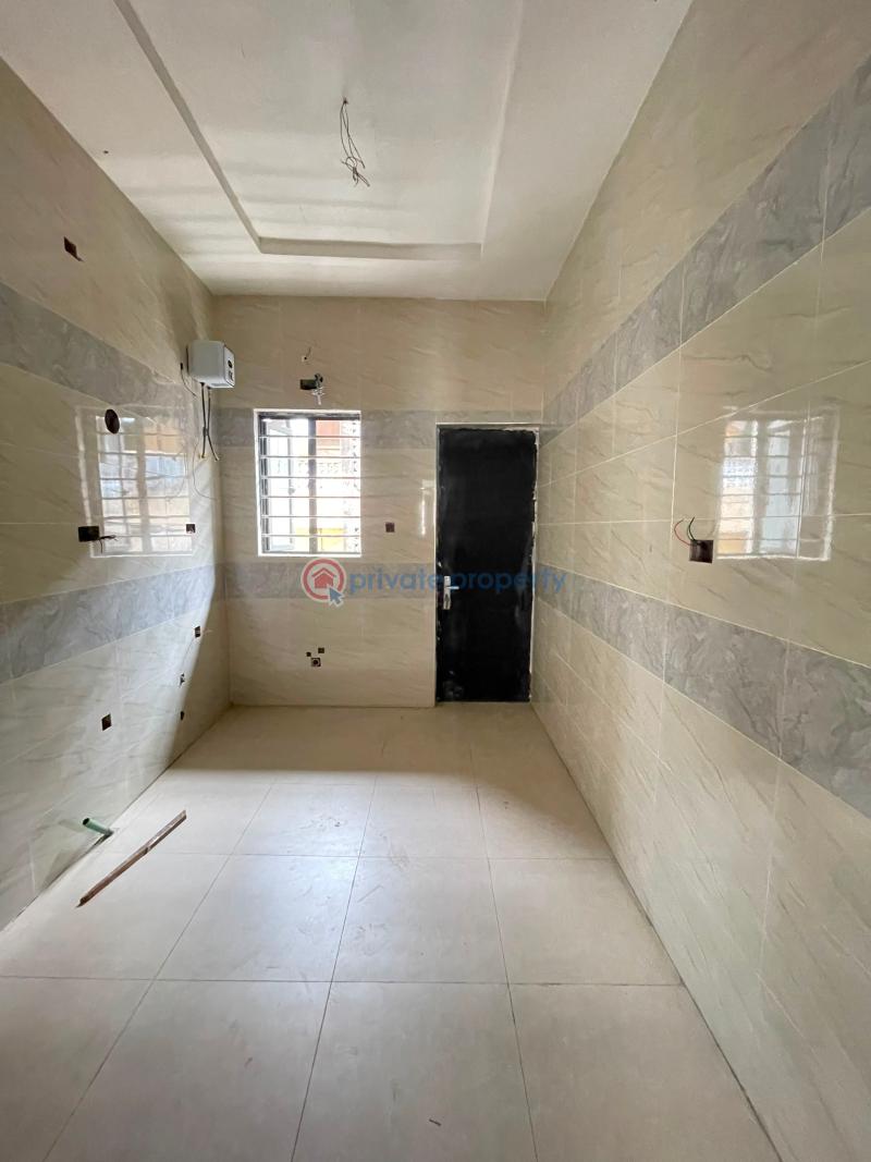 3 bedroom Flat & Apartment For Sale Off Cmd Road Ikosi-ketu Kosofe/Ikosi Lagos - 4