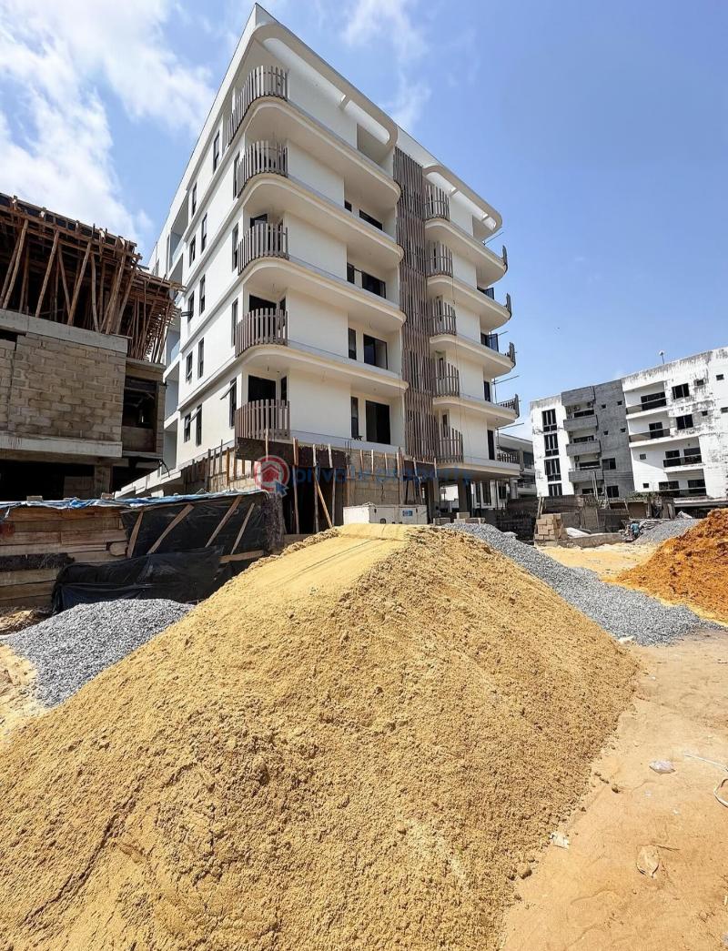3 bedroom Block Of Flats For Sale Along Lekki Expressway Lagos - 5