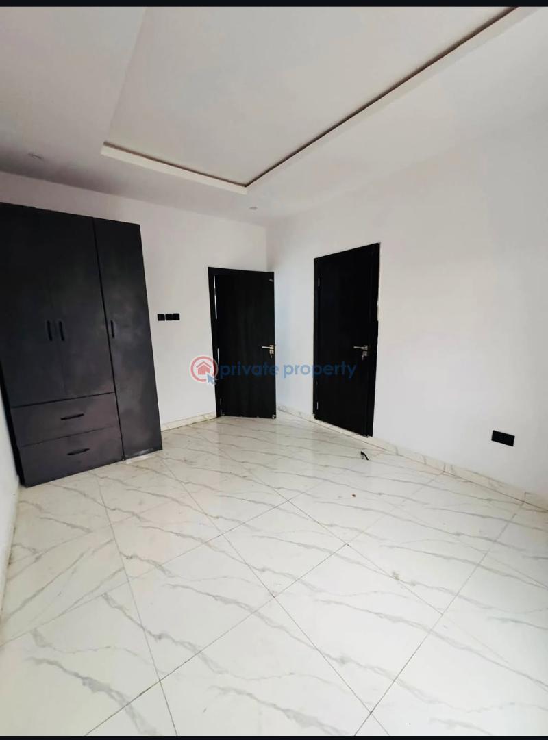 3 bedroom Block Of Flats For Sale Gbagada Lagos - 8