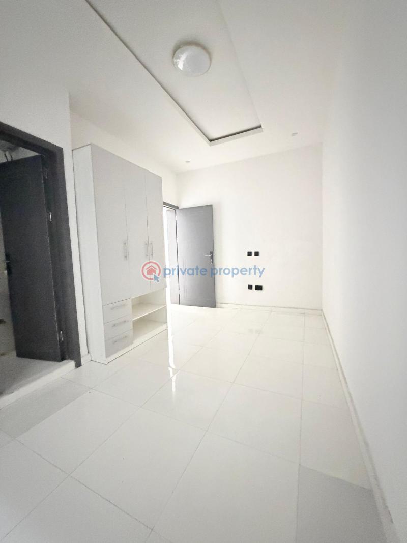 3 bedroom Flat & Apartment For Sale Magodo GRA Phase 2 Kosofe/Ikosi Lagos - 1