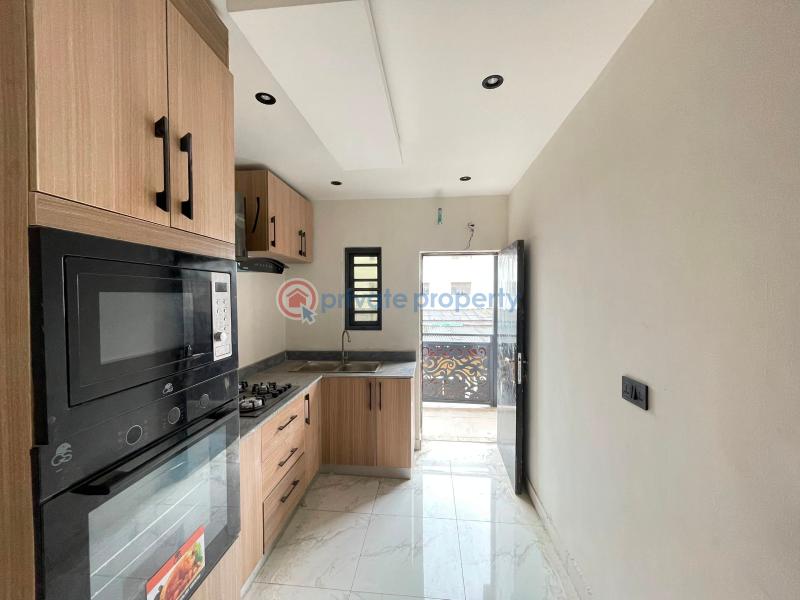 3 bedroom Flat & Apartment For Sale Gbagada Lagos - 2
