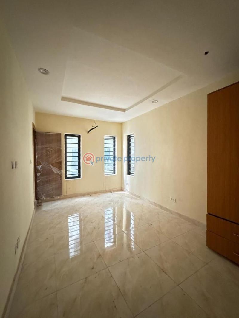 3 bedroom Flat & Apartment For Sale Yaba Lagos - 3