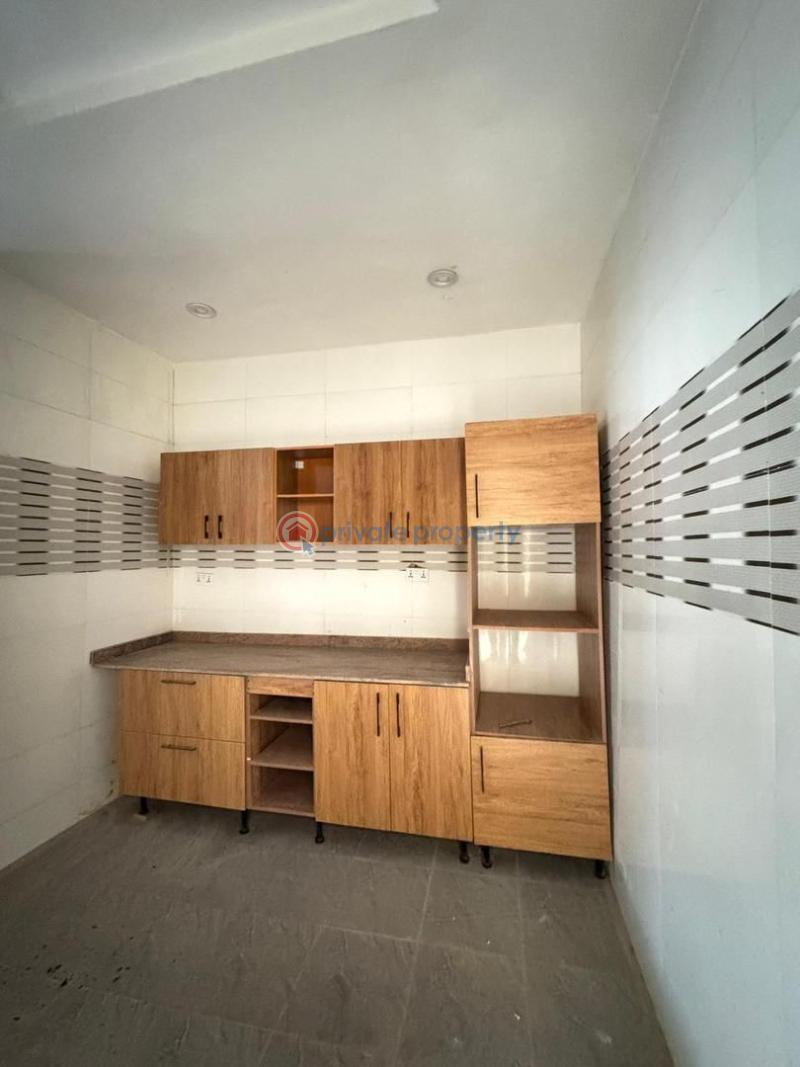 3 bedroom Flat & Apartment For Sale Yaba Lagos - 9