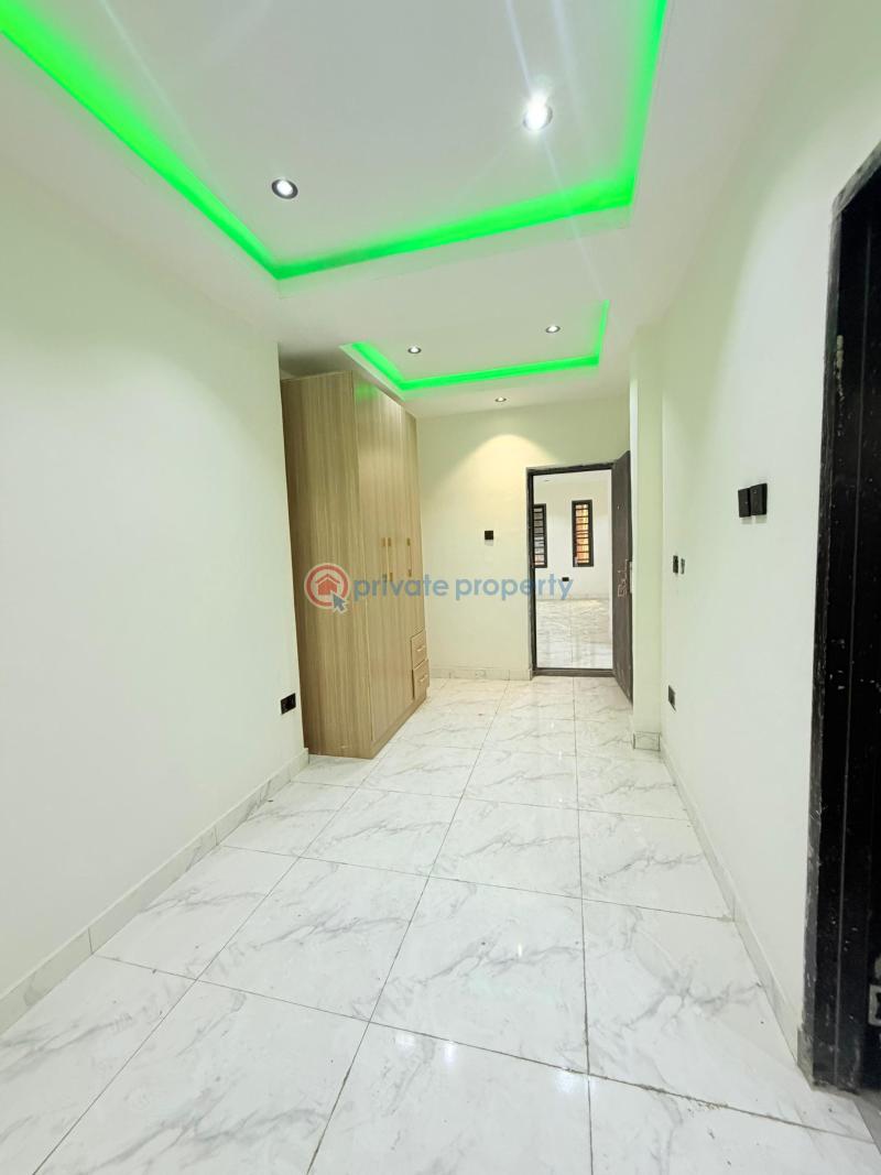 3 bedroom Block Of Flats For Sale Gbagada Lagos - 6