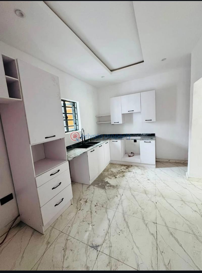 3 bedroom Block Of Flats For Sale Gbagada Lagos - 3