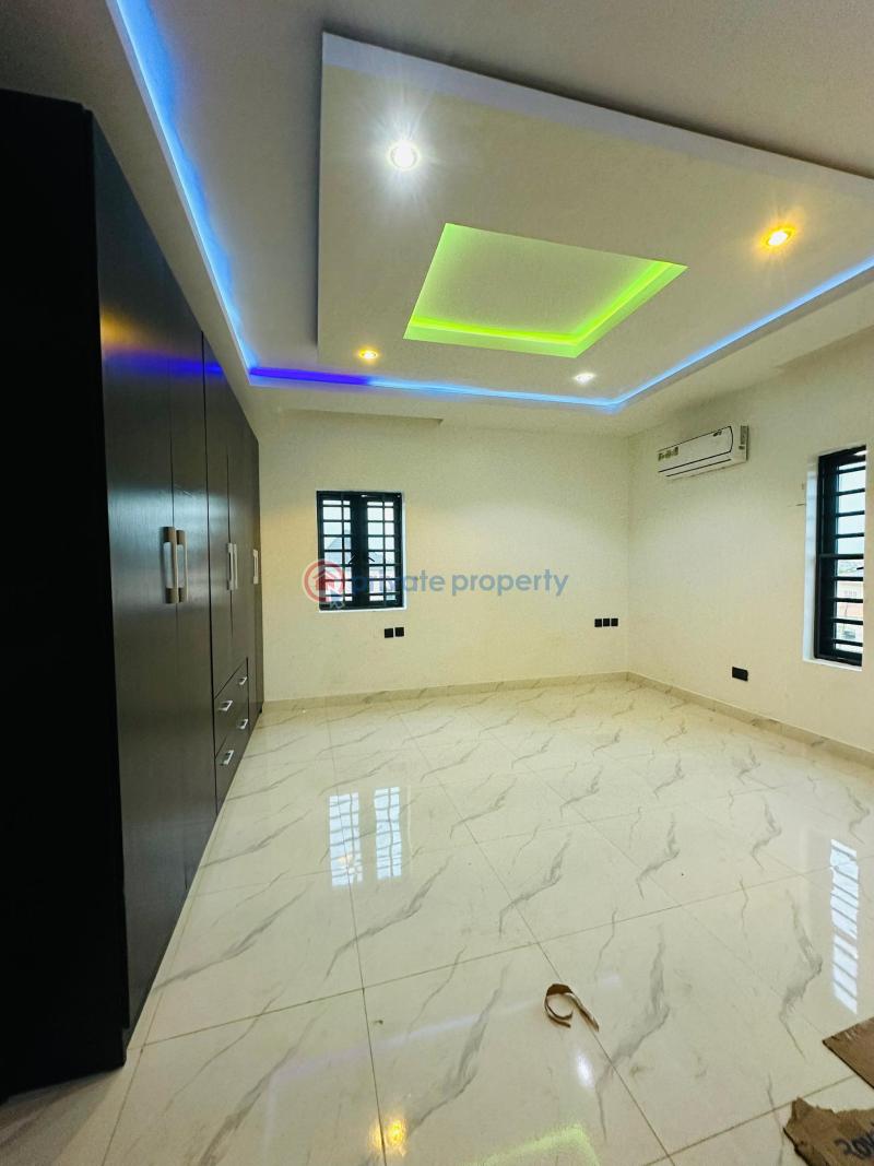 3 bedroom Flat & Apartment For Sale Maryland Lagos - 0
