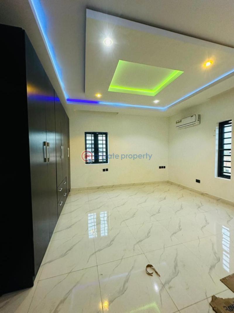 3 bedroom Block Of Flats For Sale Maryland Lagos - 5
