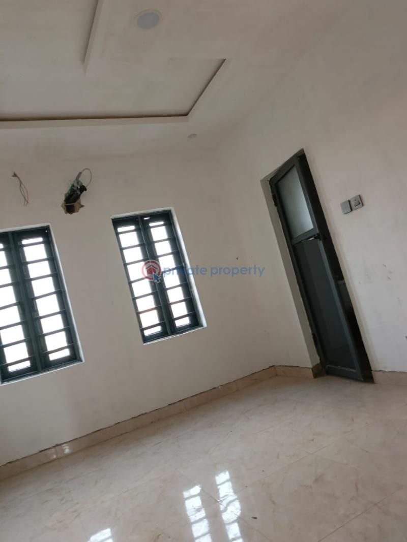 3 bedroom Block Of Flats For Sale Soluyi Gbagada Lagos - 5