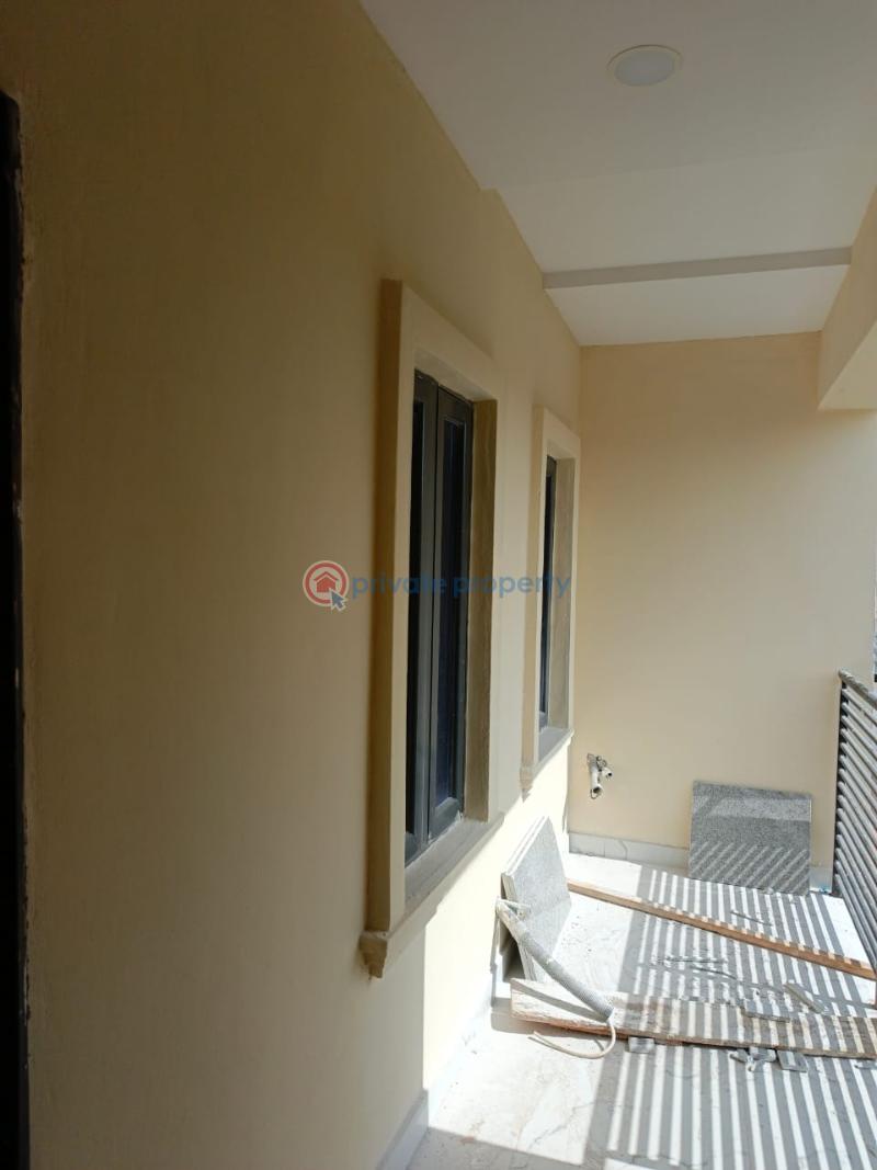 3 bedroom Block Of Flats For Sale Soluyi Gbagada Lagos - 4