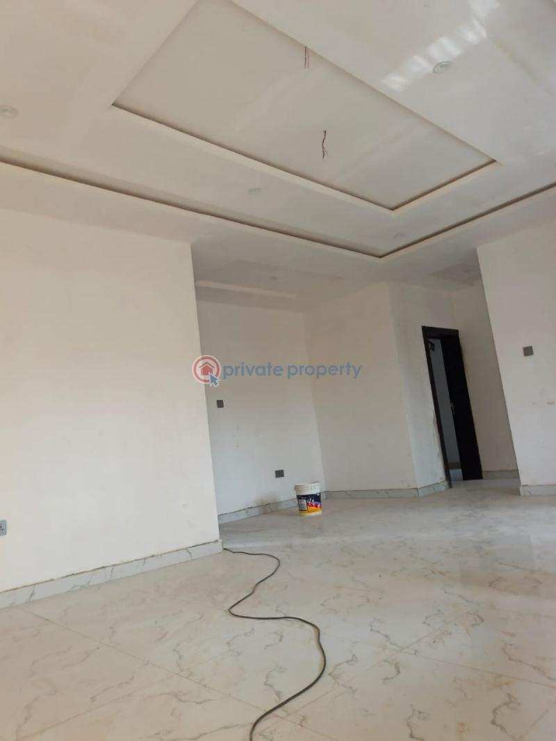 3 bedroom Block Of Flats For Sale Soluyi Gbagada Lagos - 2