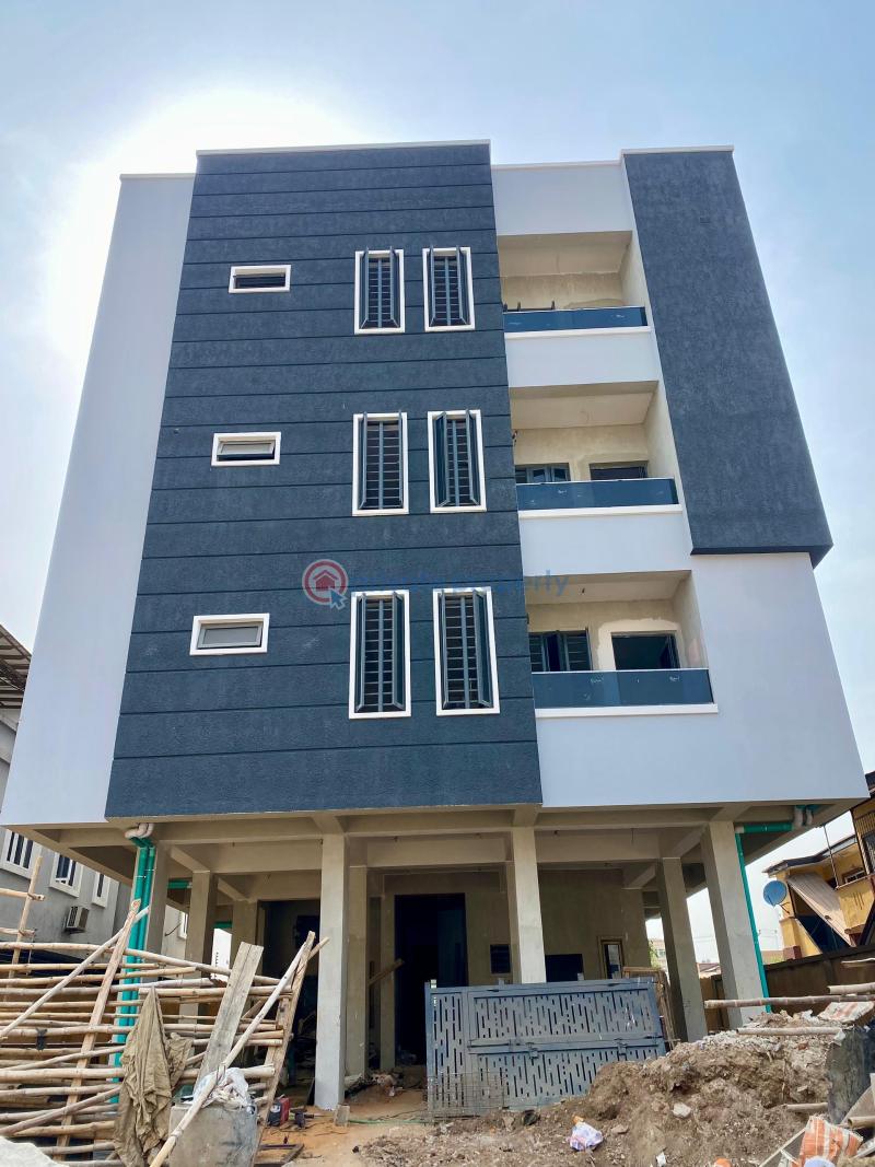 3 bedroom Block Of Flats For Sale Yaba Lagos - 2