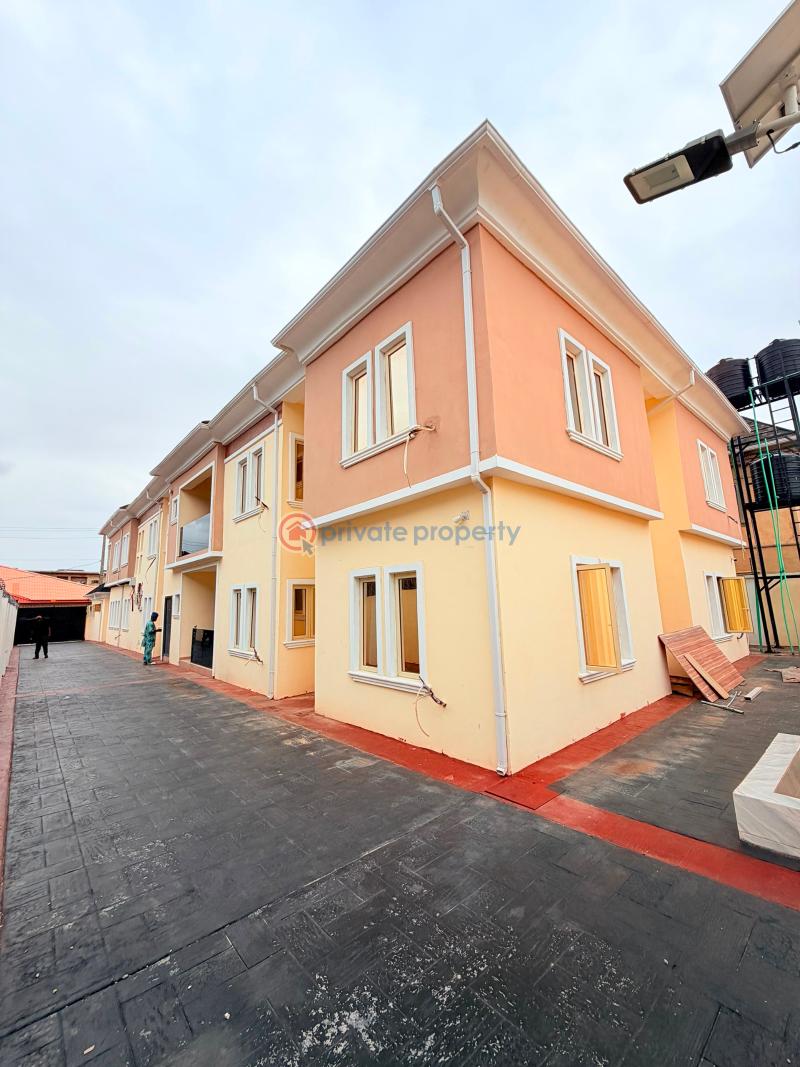 3 bedroom Block Of Flats For Sale Ikorodu Lagos - 3