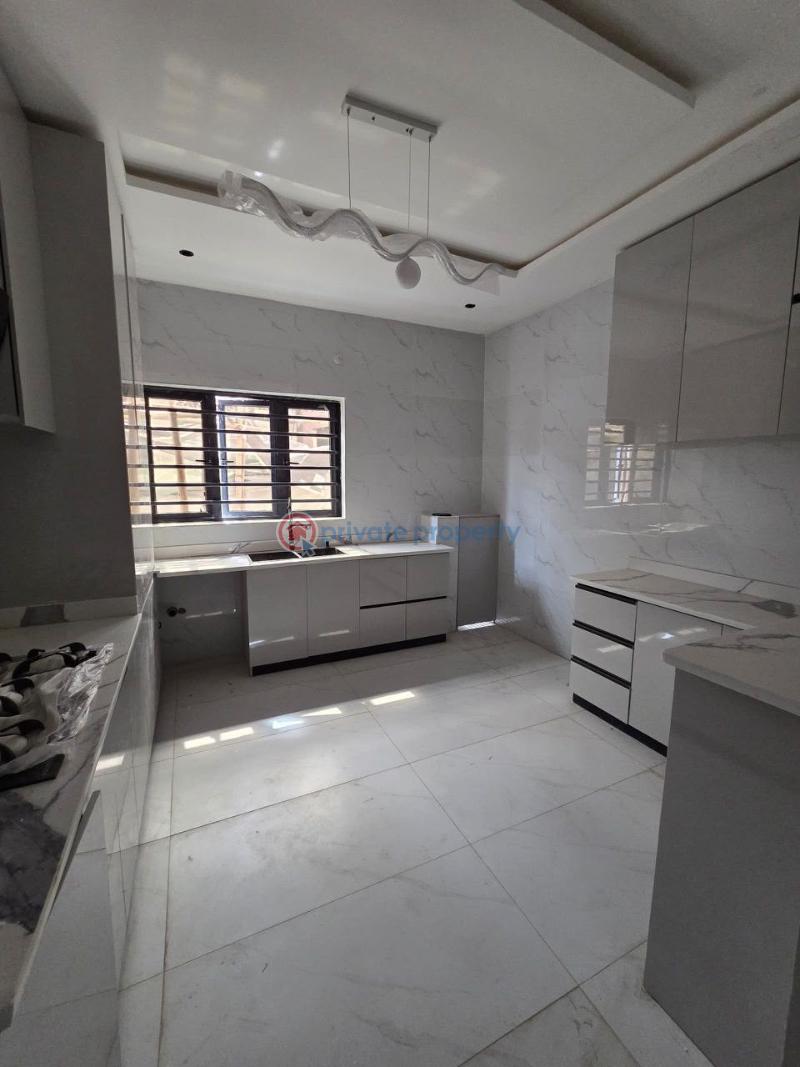 3 bedroom Block Of Flats For Sale Maryland Lagos - 11