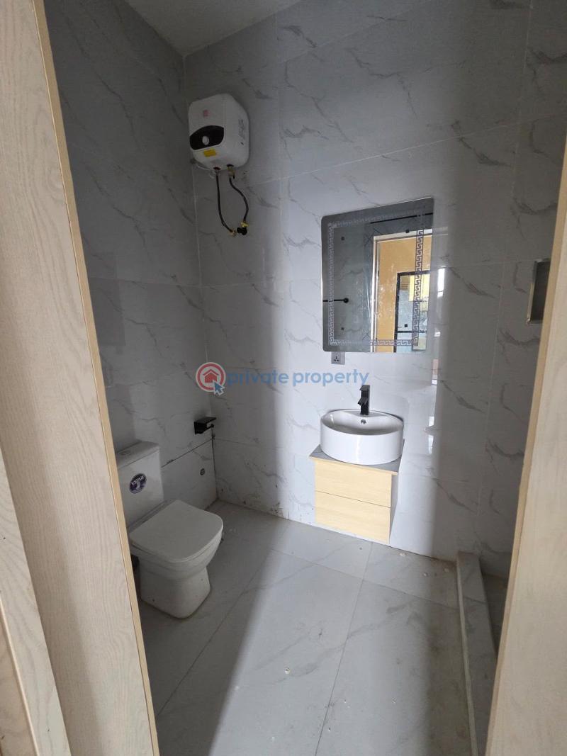 3 bedroom Block Of Flats For Sale Maryland Lagos - 9