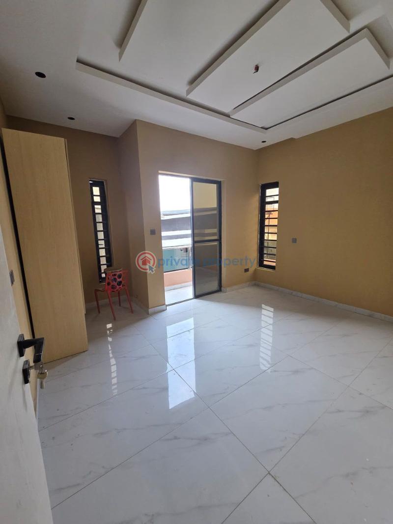 3 bedroom Block Of Flats For Sale Maryland Lagos - 4