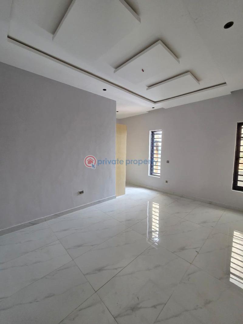 3 bedroom Block Of Flats For Sale Maryland Lagos - 2