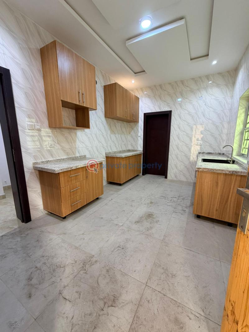 3 bedroom Flat & Apartment For Sale Magodo GRA Phase 2 Kosofe/Ikosi Lagos - 1
