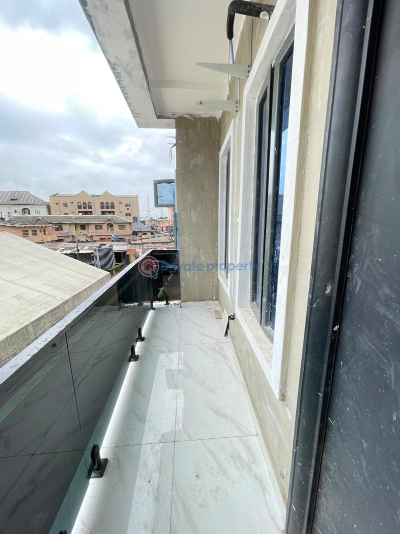 3 bedroom Flat & Apartment For Sale Off Cmd Road Ikosi-ketu Kosofe/Ikosi Lagos - 10