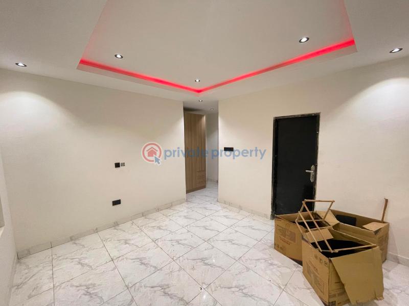 3 bedroom Flat & Apartment For Sale Gbagada Lagos - 1