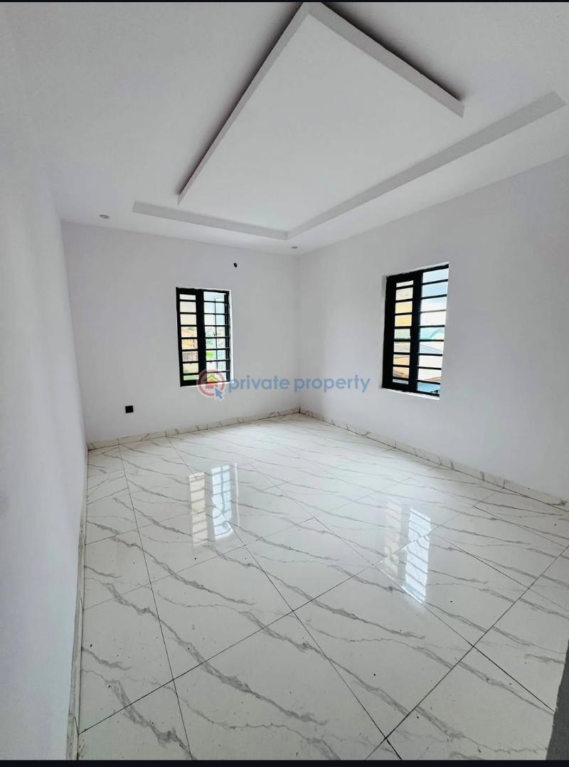 3 bedroom Block Of Flats For Sale Gbagada Lagos - 4