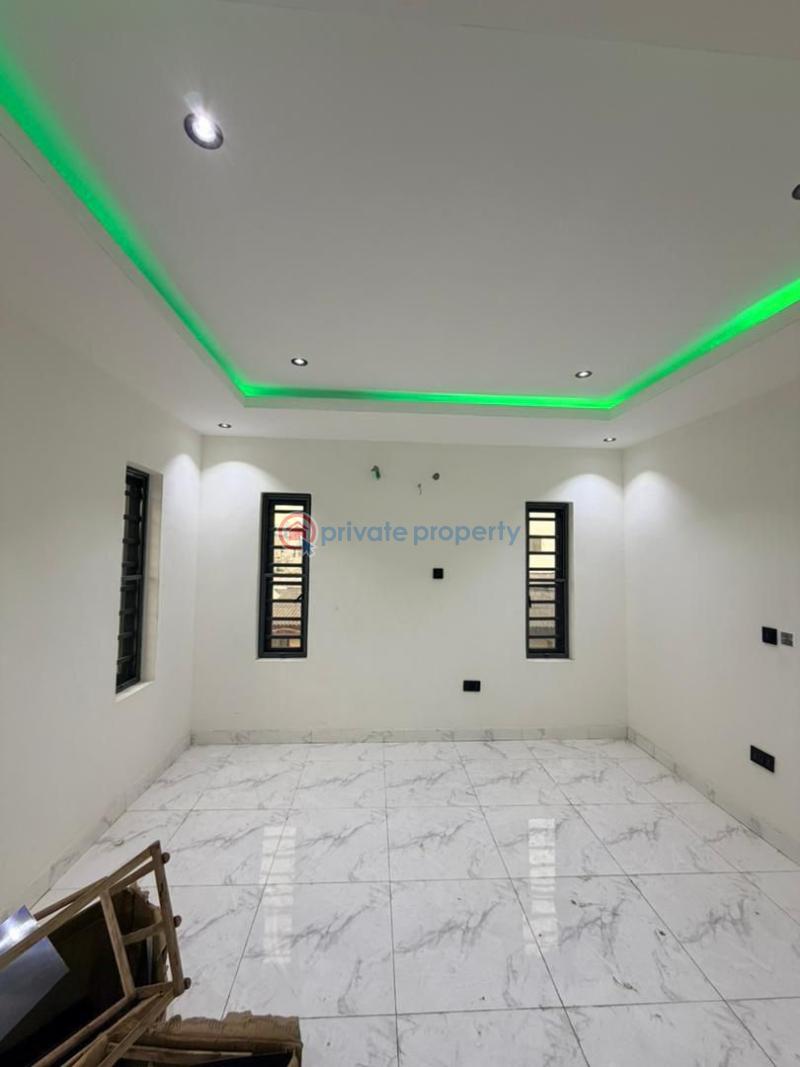 3 bedroom Block Of Flats For Sale Gbagada Lagos - 8