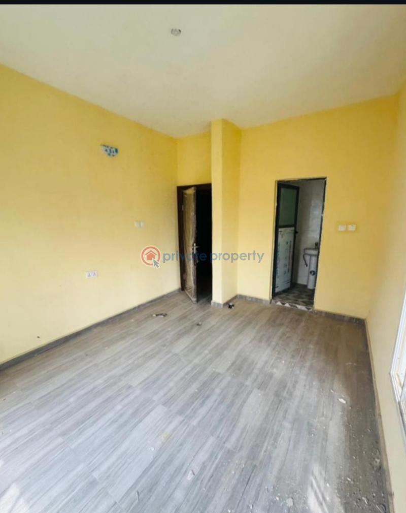 3 bedroom Block Of Flats For Sale Ipaja Lagos - 4
