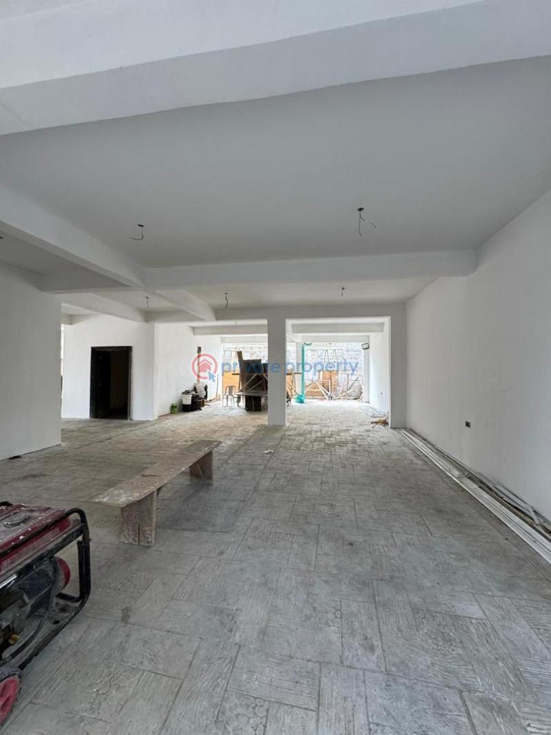 3 bedroom Flat & Apartment For Sale Yaba Lagos - 6