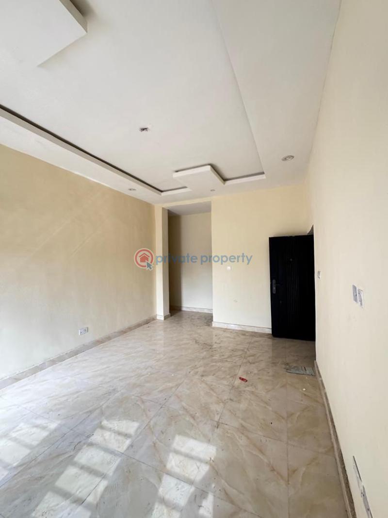 3 bedroom Flat & Apartment For Sale Yaba Lagos - 1