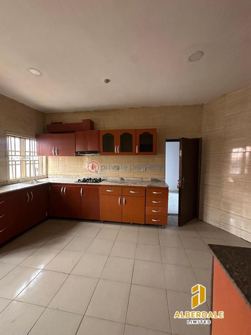 3 bedroom Block Of Flats For Rent Airport Road Ikeja Lagos - 2