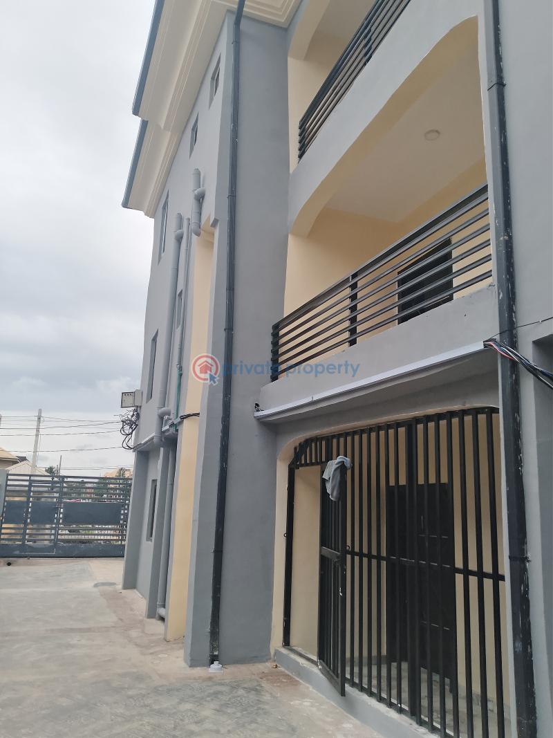 3 bedroom Block Of Flats For Rent Ago Palace Isolo Lagos - 1