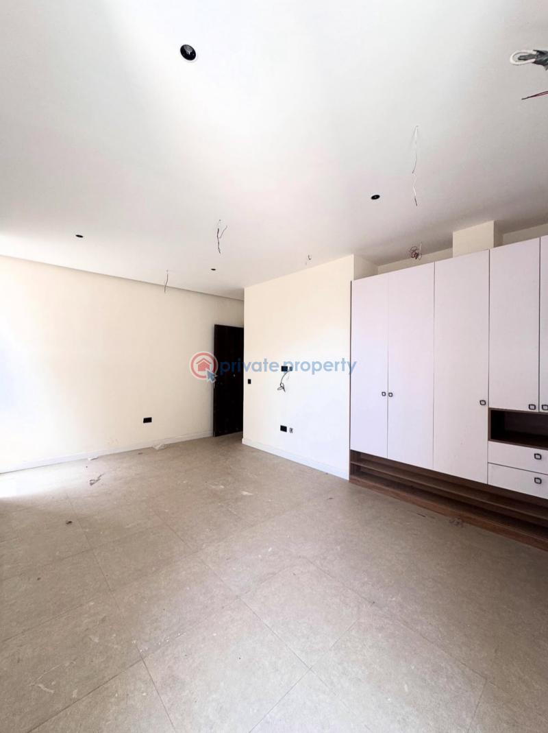 3 bedroom Block Of Flats For Sale Along Lekki Expressway Lagos - 2