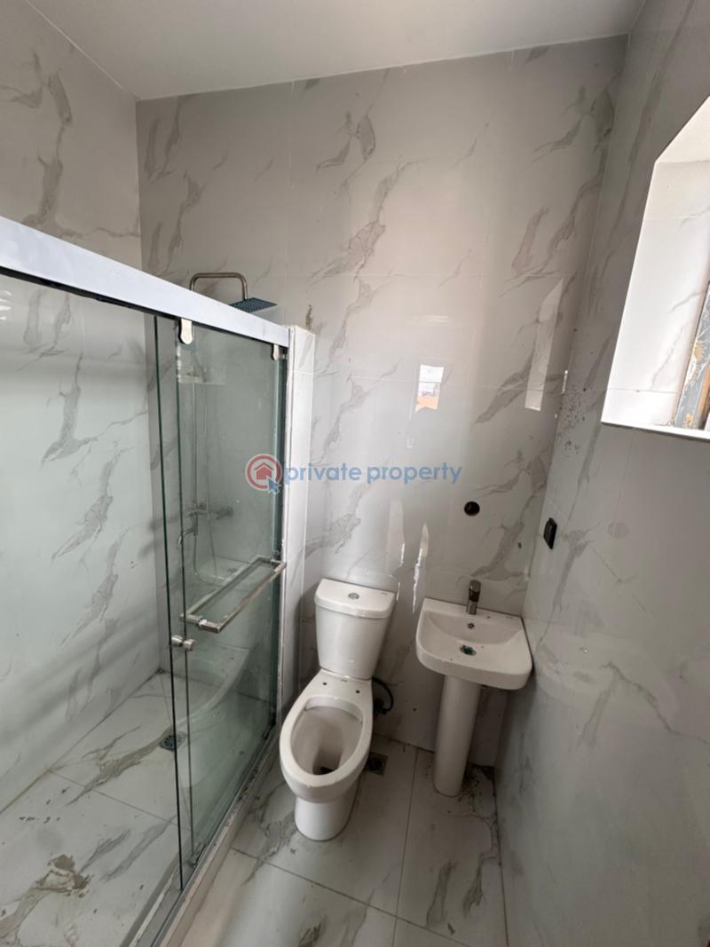 3 bedroom Flat & Apartment For Rent Queens Street Alagomeji Yaba Lagos - 8