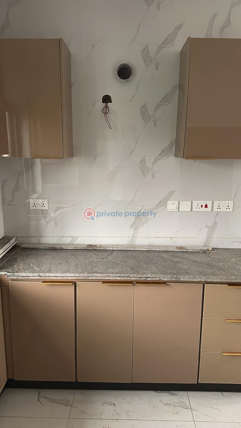 3 bedroom Flat & Apartment For Rent Queens Street Alagomeji Yaba Lagos - 5