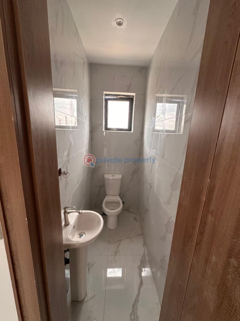 3 bedroom Flat & Apartment For Rent Queens Street Alagomeji Yaba Lagos - 7