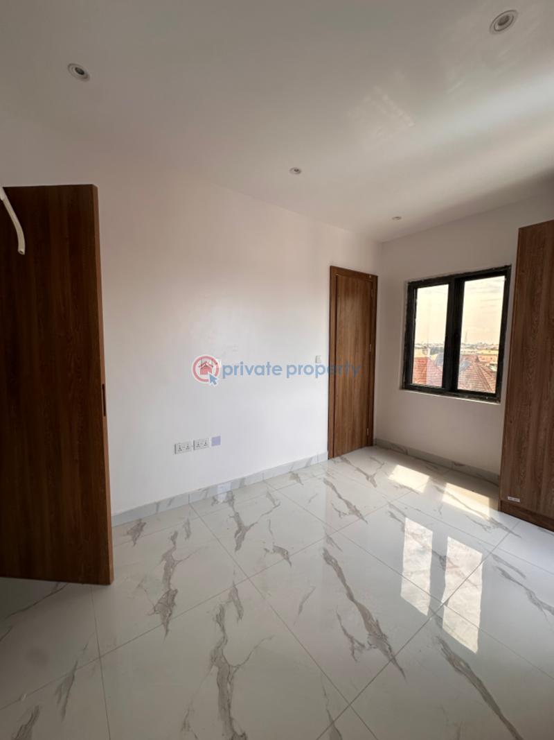 3 bedroom Flat & Apartment For Rent Queens Street Alagomeji Yaba Lagos - 10