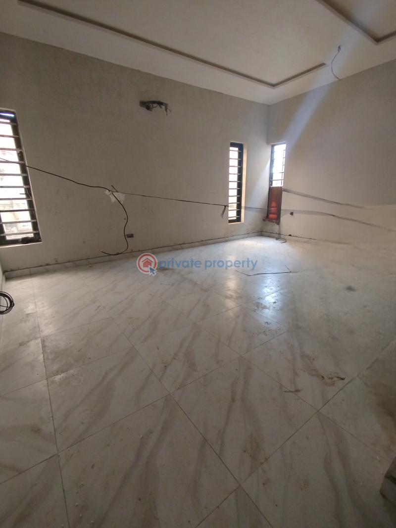 3 bedroom Block Of Flats For Sale Yaba Lagos - 5