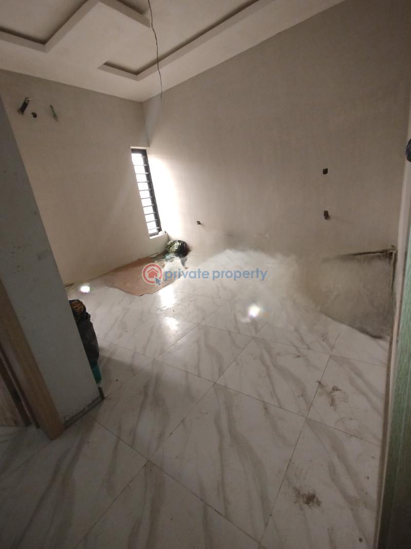 3 bedroom Block Of Flats For Sale Yaba Lagos - 8