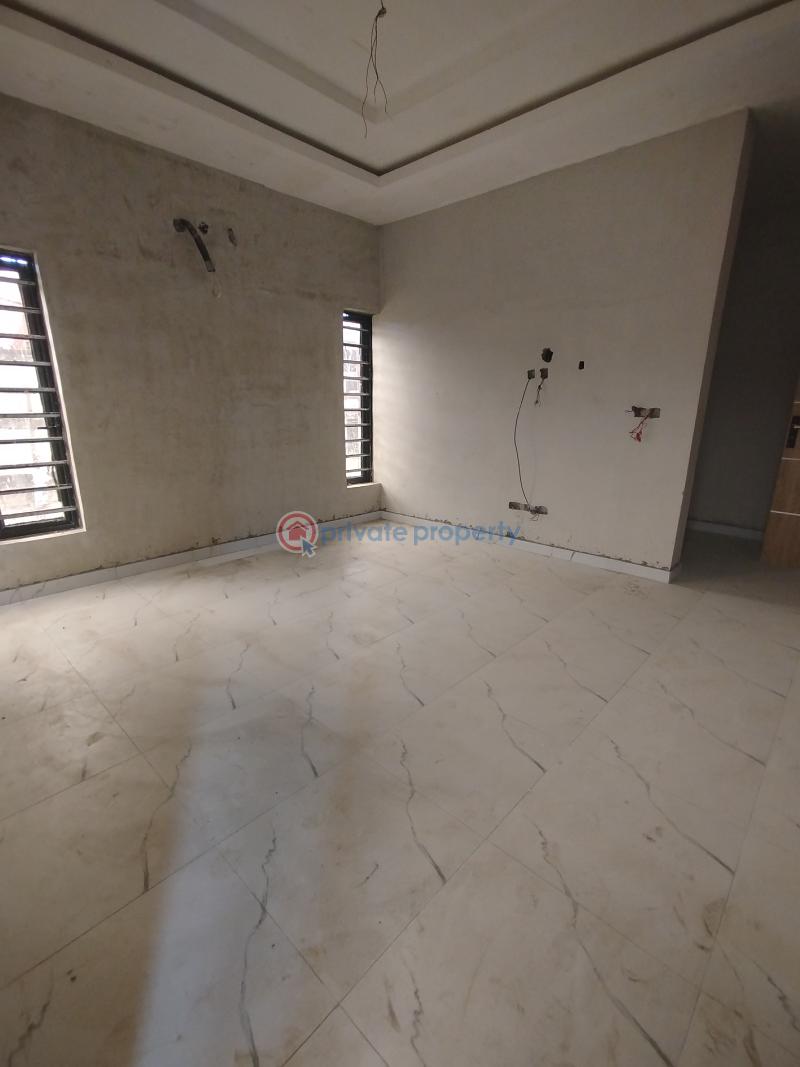 3 bedroom Block Of Flats For Sale Yaba Lagos - 14