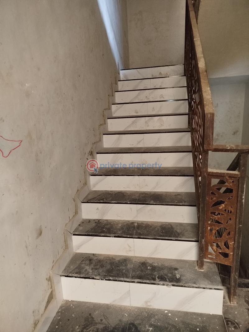 3 bedroom Block Of Flats For Sale Yaba Lagos - 9
