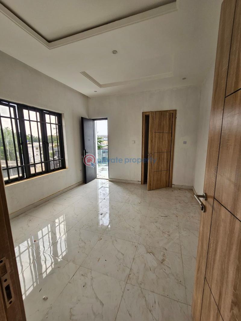 3 bedroom Flat & Apartment For Sale Adeniyi Jones Ikeja Lagos - 0