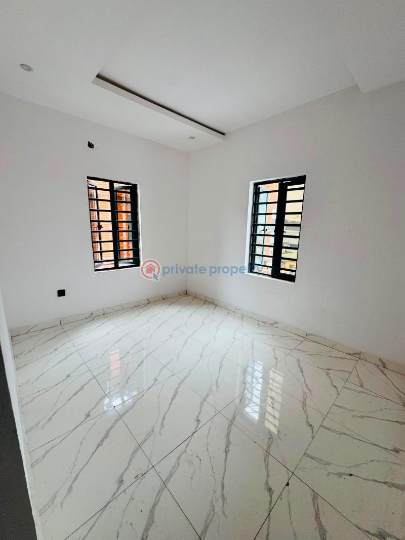 3 bedroom Block Of Flats For Sale Gbagada Lagos - 1
