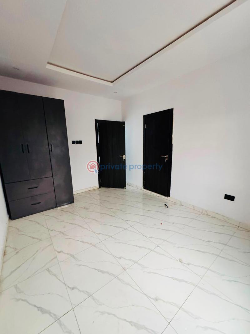 3 bedroom Block Of Flats For Sale Gbagada Lagos - 7