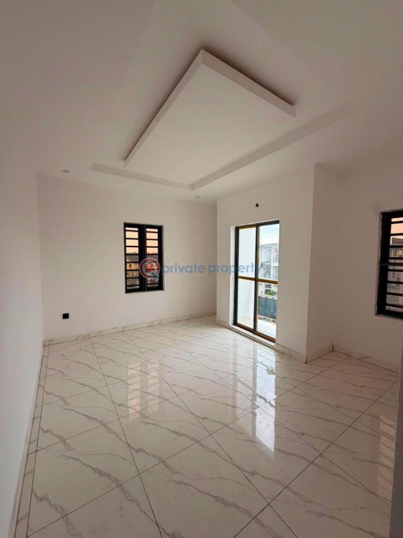 3 bedroom Block Of Flats For Sale Gbagada Lagos - 1