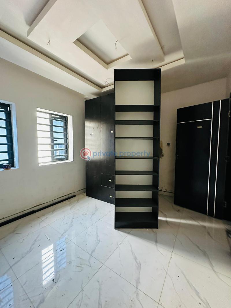 3 bedroom Block Of Flats For Sale Maryland Lagos - 3