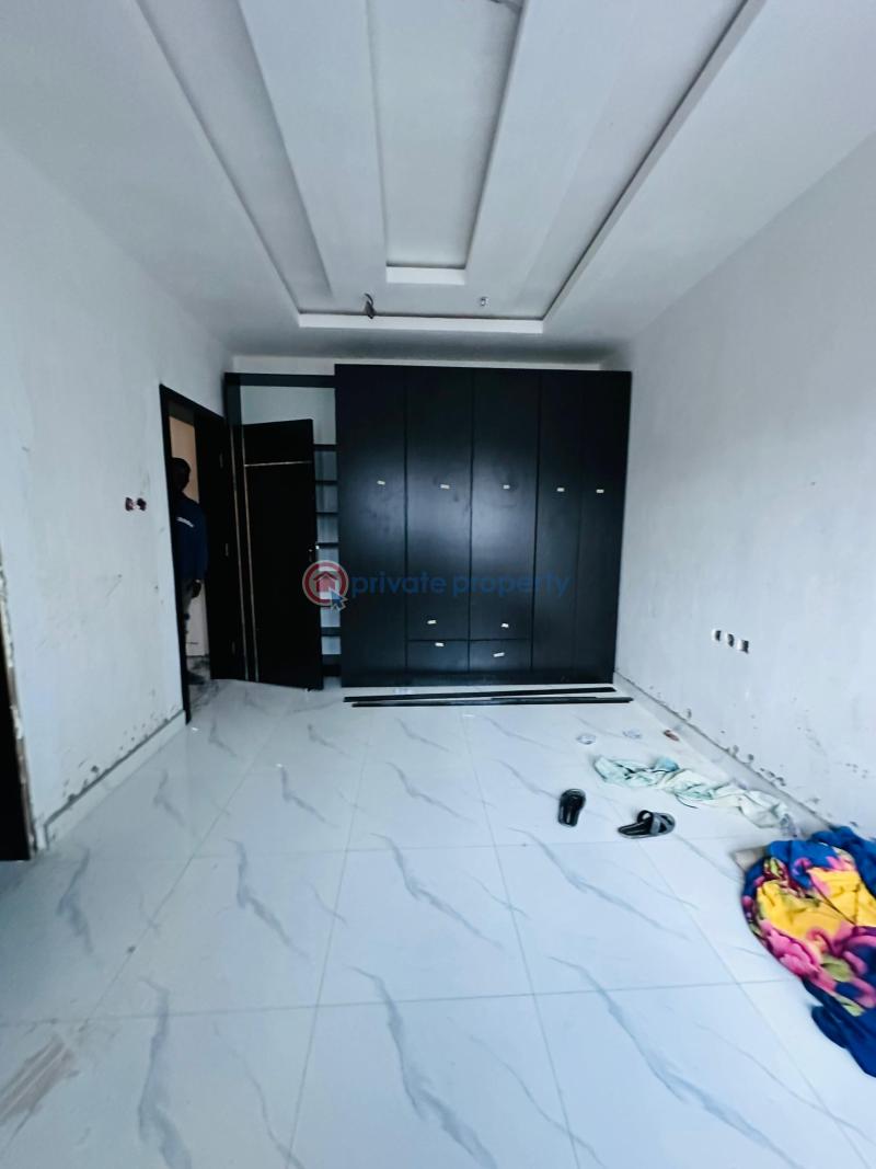 3 bedroom Block Of Flats For Sale Maryland Lagos - 13