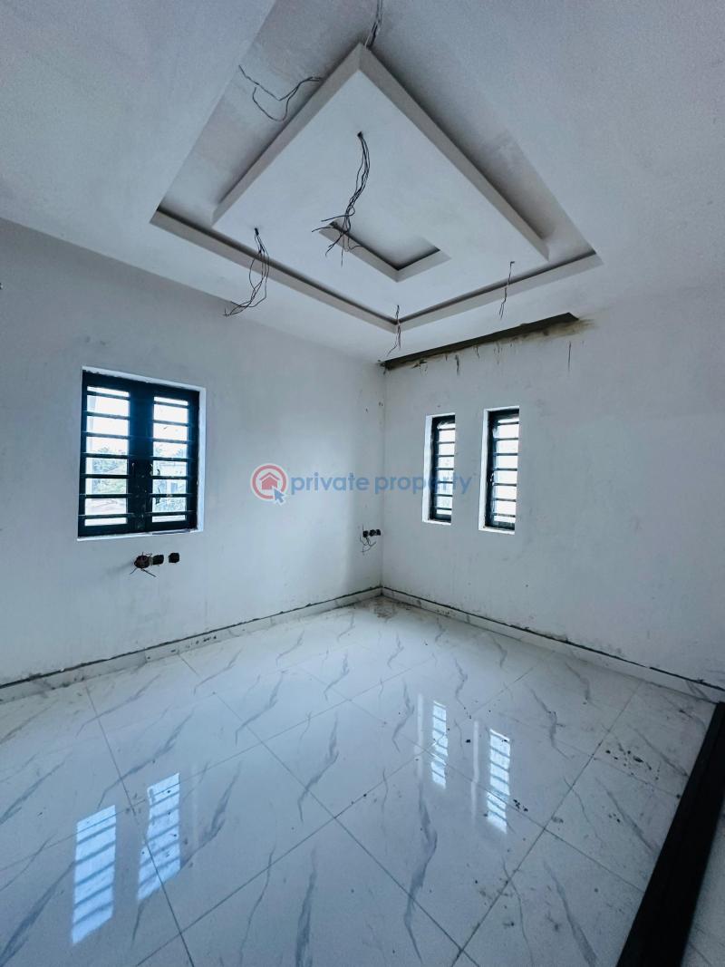 3 bedroom Block Of Flats For Sale Maryland Lagos - 11