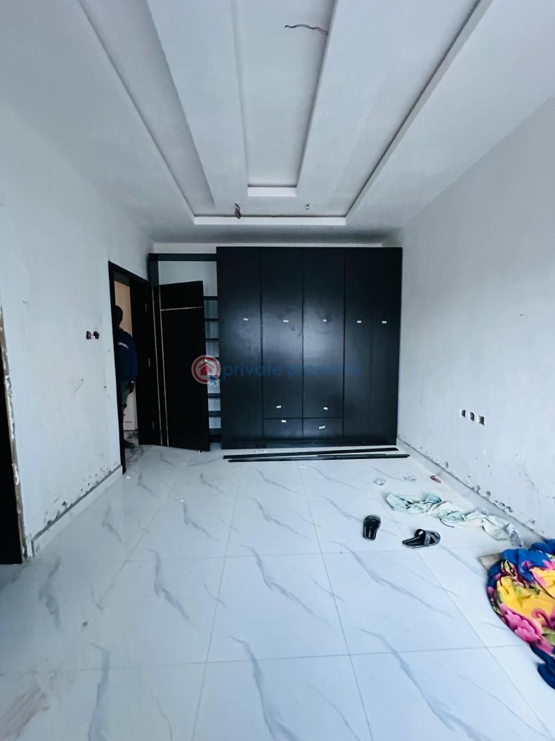 3 bedroom Block Of Flats For Sale Maryland Lagos - 12