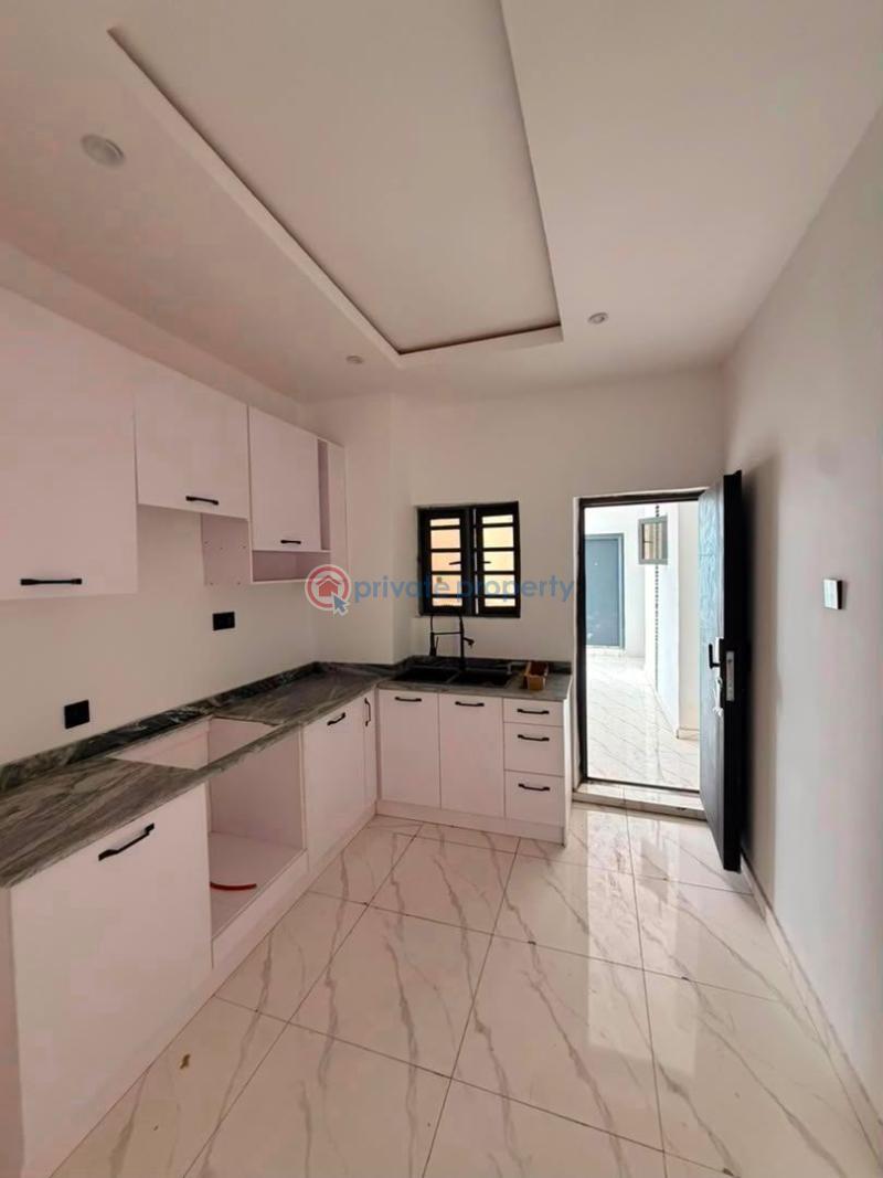 3 bedroom Block Of Flats For Sale Gbagada Lagos - 5