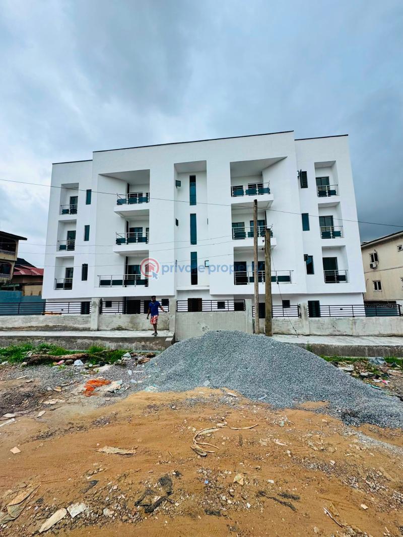 3 bedroom Block Of Flats For Sale Gbagada Lagos - 10