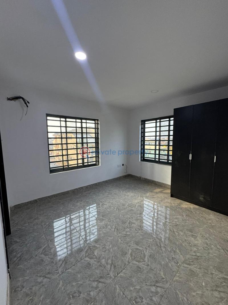 3 bedroom Block Of Flats For Sale Gbagada Lagos - 4